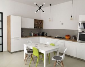 Apartment 5 rooms for sale in Cluj-napoca, zone Gara