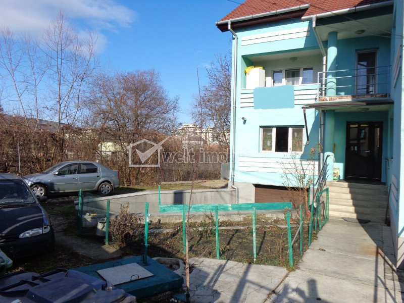 Maison 6 chambres à vendre dans Cluj-napoca, zone Manastur