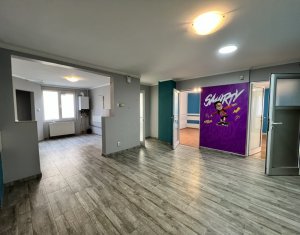 Appartement 4 chambres à louer dans Cluj-napoca, zone Manastur
