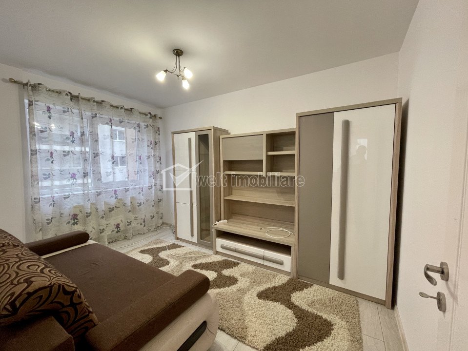Apartament 3 camere, situat in Floresti, zona VIVO