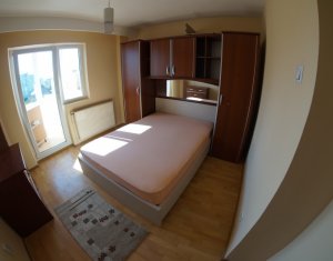 Apartament 2 camere, decomandat, finisat si mobilat, zona Aurel Vlaicu