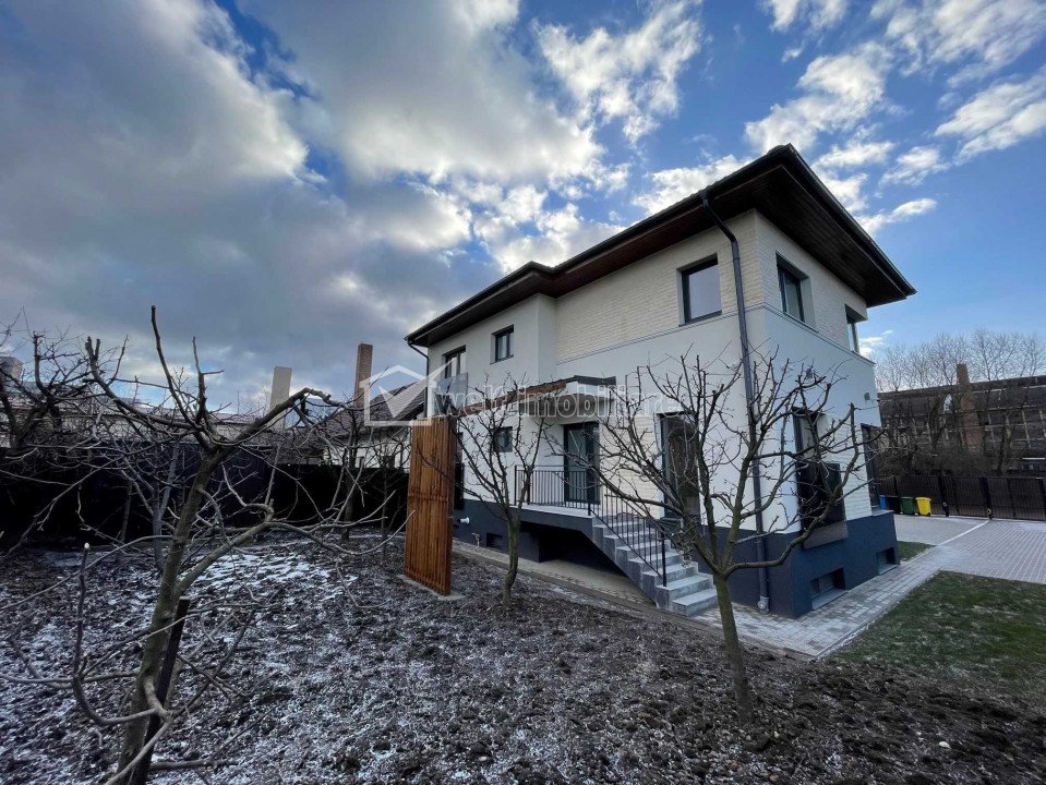 Ház 6 szobák eladó on Cluj-napoca, Zóna Dambul Rotund