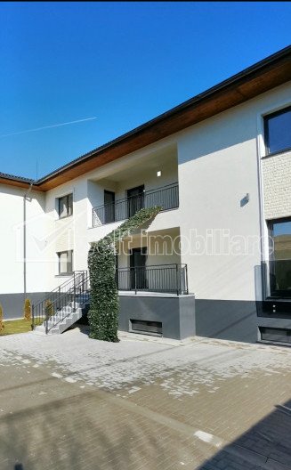 Maison 7 chambres à vendre dans Cluj-napoca, zone Dambul Rotund