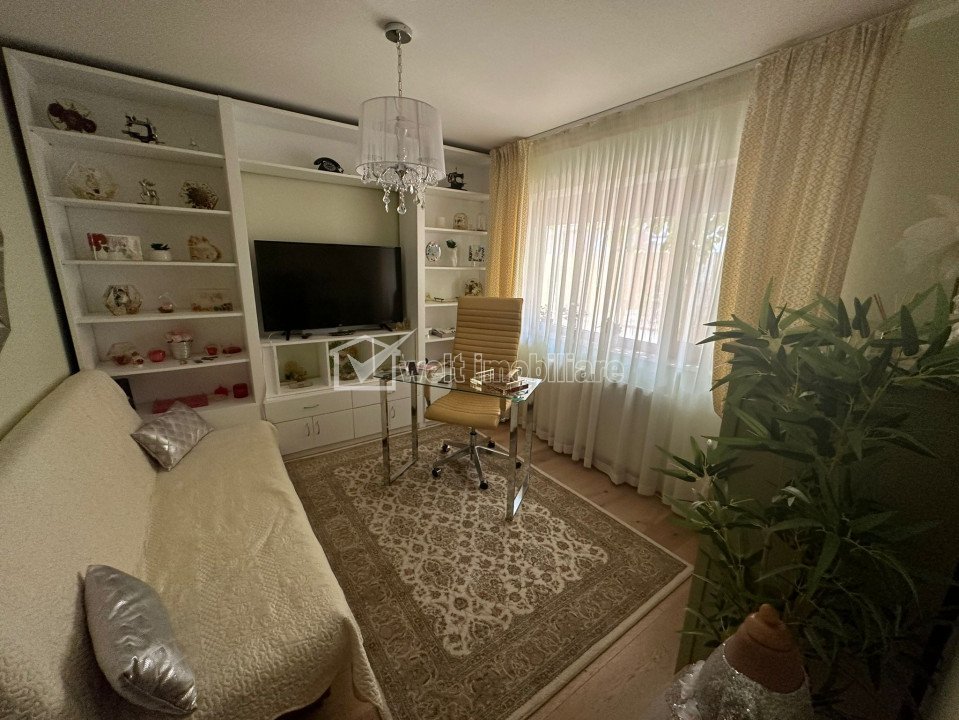 Maison 6 chambres à vendre dans Cluj-napoca, zone Andrei Muresanu