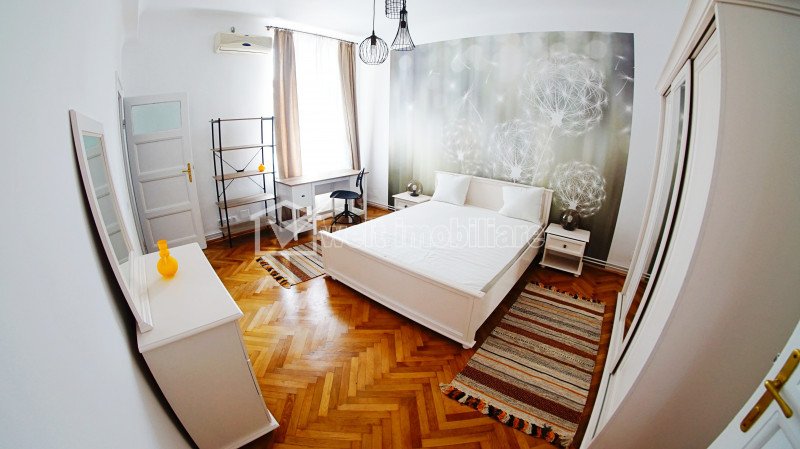 Apartament 2 camere, semidecomandat, ultracentral, in inima Clujului