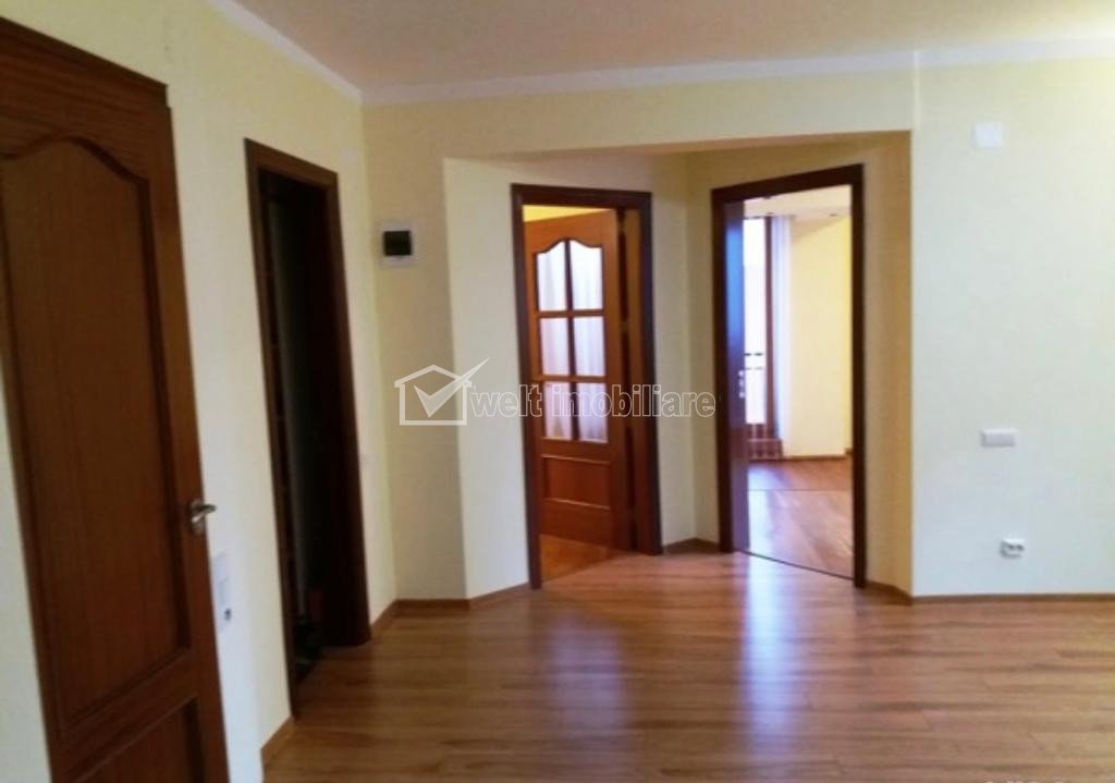 Apartament 3 camere decomandate, în vila, Grigorescu, zona str. Donath