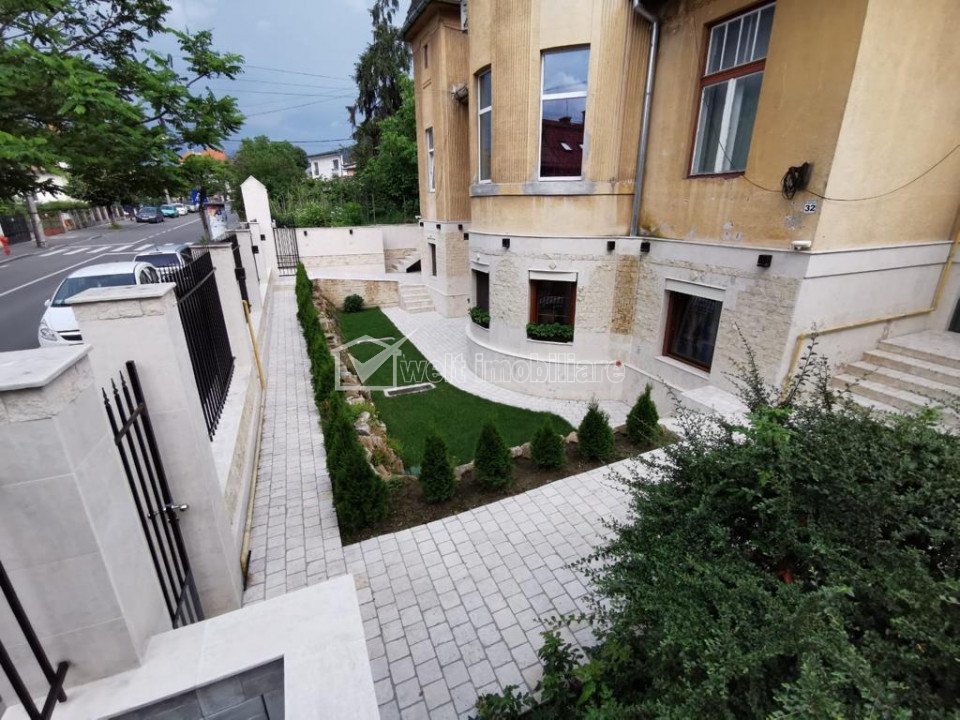 Apartament exclusivist, cu garaj si gradina, la vila, strada Andrei Muresanu