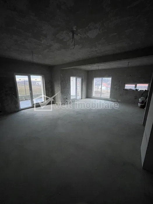 Maison 4 chambres à vendre dans Chinteni