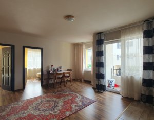 Apartament cu 3 camere, strada Florilor, zona KIK