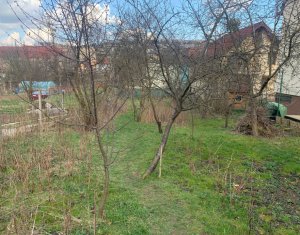 Teren 1011mp, front 12m  cu casa demolabila zona Campului