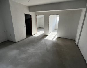 Apartament de vanzare 3 camere, semidecomandat,  bloc nou, Floresti