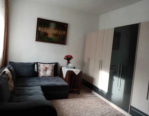 Apartament 2 camere 42 mp + curte 84 mp, zona Parcul Feroviarilor 
