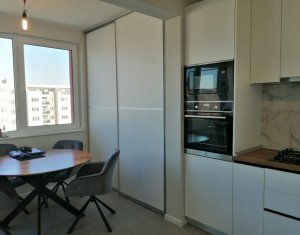 Vanzare apartament 3 camere zona BMW, Floresti