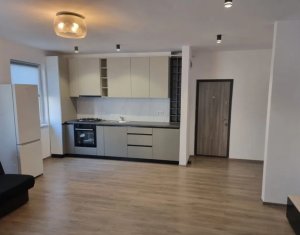 Vanzare apartament 3 camere bloc nou, zona Garii