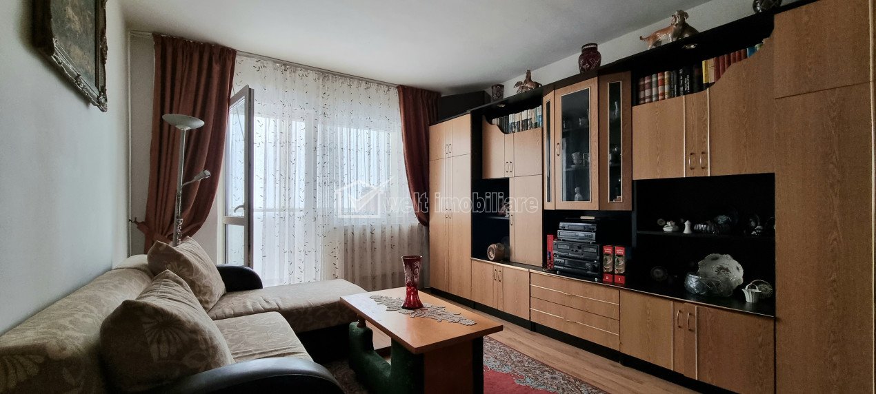 Apartament cu 4 camere decomandate, Aurel Vlaicu