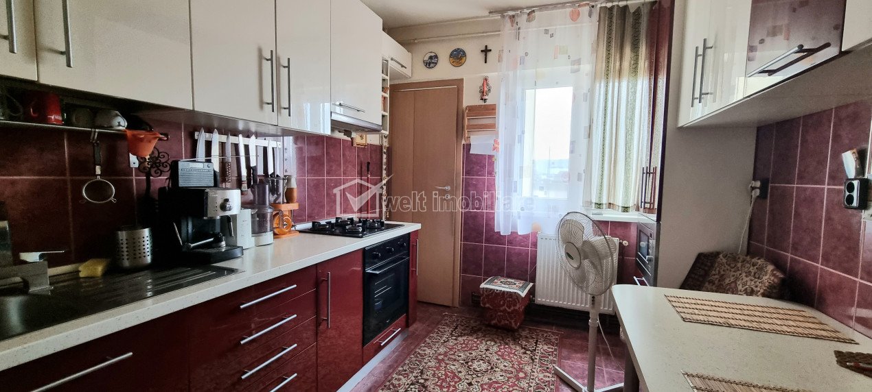 Apartament cu 4 camere decomandate, Aurel Vlaicu