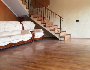 Appartement 5 chambres à vendre dans Floresti
