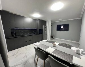 Vanzare apartament 3 camere, 60 mp, lux, zona Eroilor, Floresti