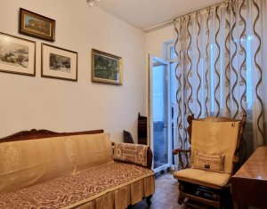 Apartament la etaj intermediar Piata Mihai Viteazu