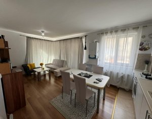 Apartment 4 rooms for sale in Floresti