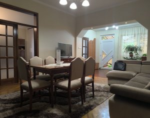 Maison 3 chambres à vendre dans Cluj-napoca, zone Centru