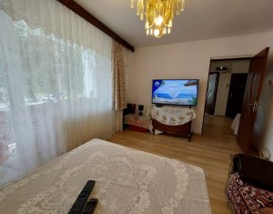 Apartment 4 rooms for sale in Cluj-napoca, zone Manastur