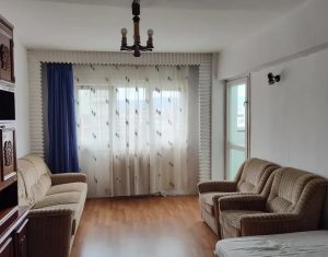 Apartament spatios cu 3 camere decomandate, zona Piata Marasti