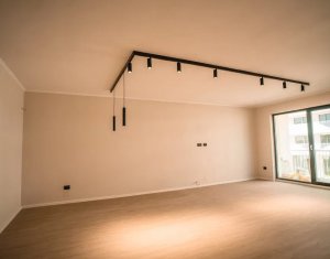 Appartement 3 chambres à vendre dans Floresti