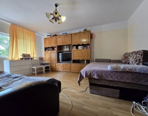 Appartement 4 chambres à vendre dans Cluj-napoca, zone Marasti