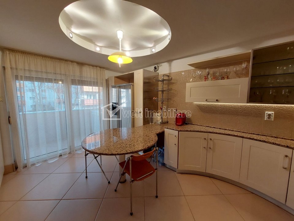 Apartament 4 Camere de Vânzare – Zona Kaufland Mărăști, Etaj 1