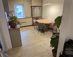 Apartament 3 camere decomandate, Zorilor, zona strazii Pasteur, UMF