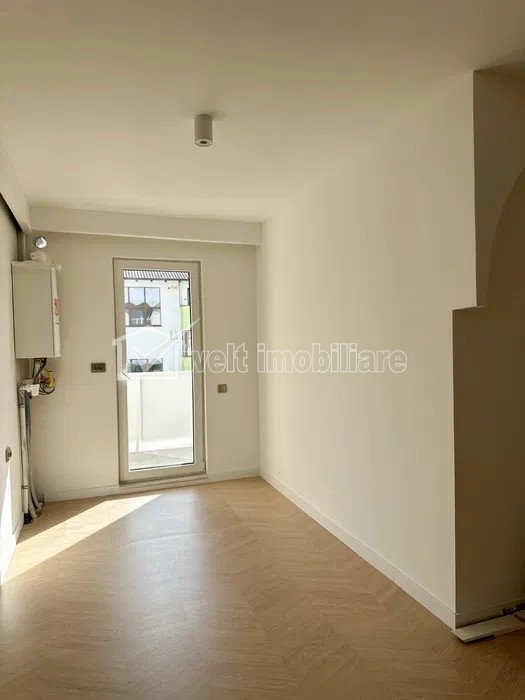 Apartament 3 camere , parcare subterana, Eroilor Floresti