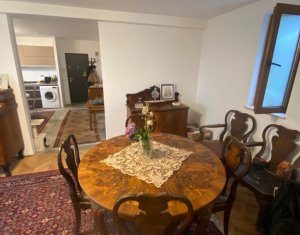 Apartament 3 camere in imobil tip vila, Zona Pasapoarte - Piata Cipariu !