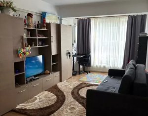 Lakás 2 szobák eladó on Floresti