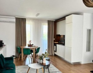 Apartament cu 3 camere, ultrafinisat, semicentral
