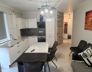 Apartment 3 rooms for rent in Floresti