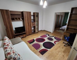 House 3 rooms for rent in Floresti