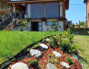 House 4 rooms for rent in Campenesti