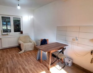 Maison 5 chambres à vendre dans Floresti