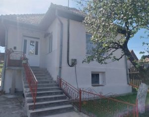 Casa 2 camere ,teren 1450 mp, utilitati, priveliste, Chinteni