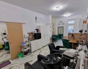 Üzlethelyiség eladó on Floresti