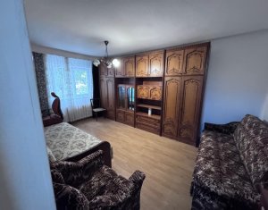 Appartement 4 chambres à vendre dans Cluj-napoca, zone Manastur