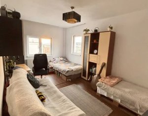 Apartment 4 rooms for sale in Cluj-napoca, zone Manastur