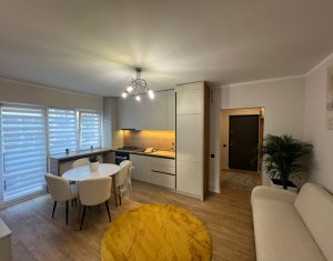 Apartament 3 camere+balcon, parcare, Floresti, Urusagului