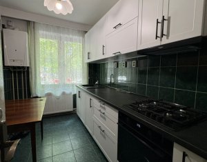 2 camere, zona strazii Horea