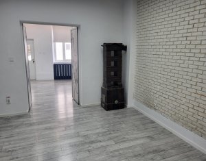 Espace Commercial à louer dans Cluj-napoca, zone Centru
