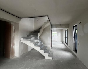 Appartement 4 chambres à vendre dans Cluj-napoca, zone Zorilor