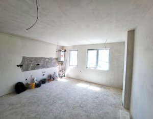 Apartament cu 3 camere, parcare inclusa, Floresti