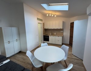 Appartement 3 chambres à louer dans Cluj-napoca, zone Centru