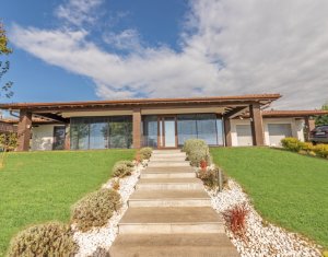 Casa individuala premium| piscina exterioara |Teren 3730 mp| la 11 km de Cluj